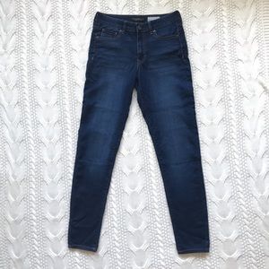 Aeropostale jegging jeans size 4 Long